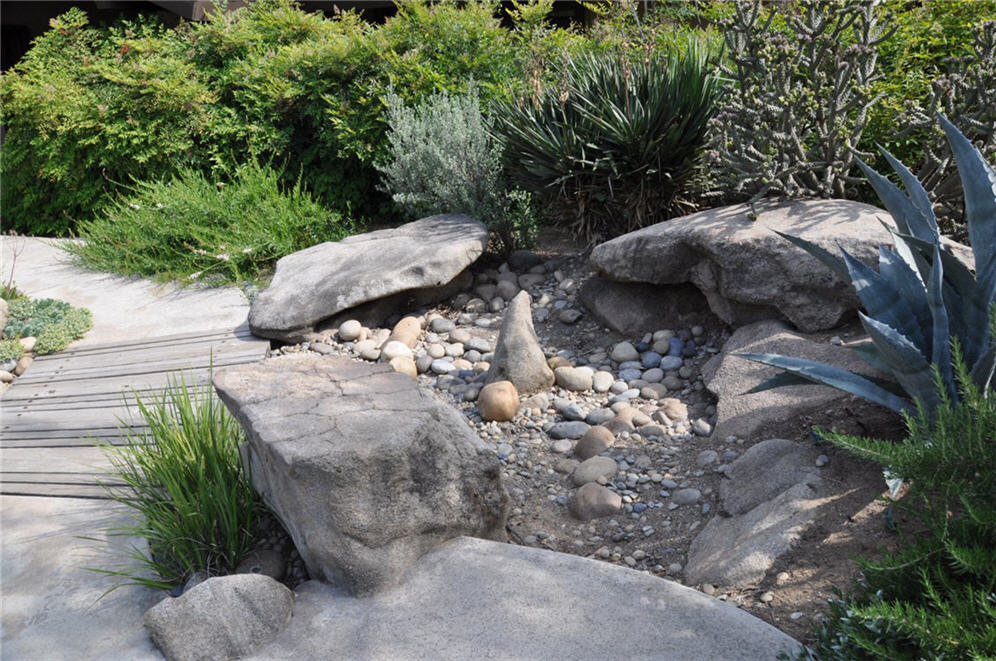 Rock Vignette